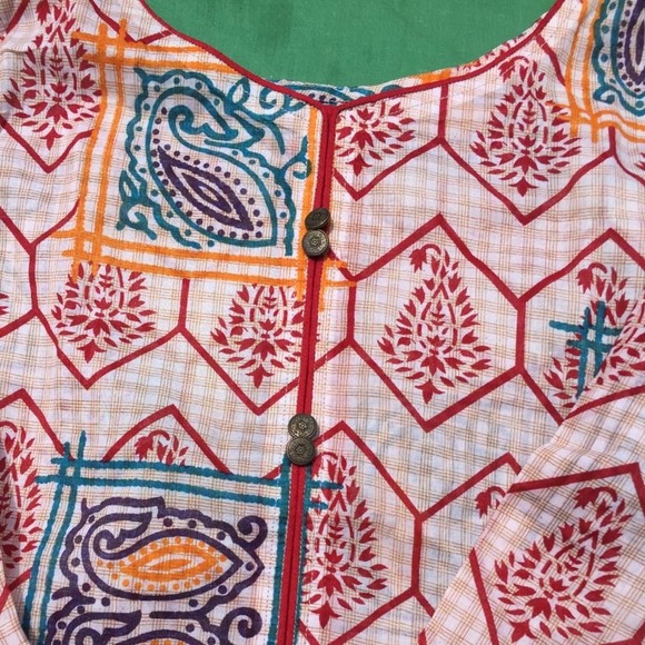 Lawn kurtas - Picture 2 of 4